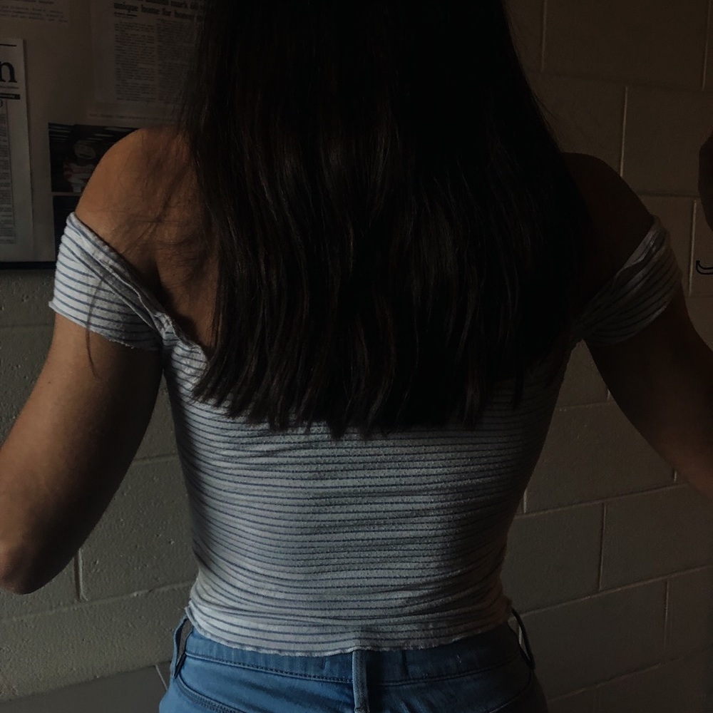 Brandy Melville off the shoulder top